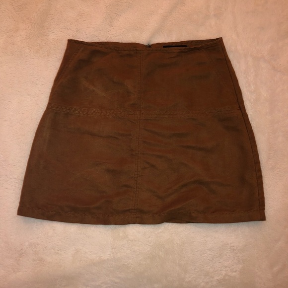 Skirt - Picture 1 of 2